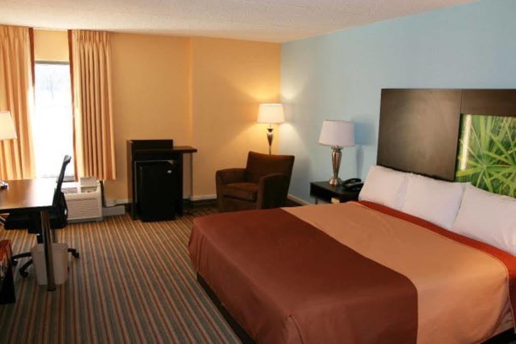 ซูเปอร์ 8 บาย วินด์แฮม เมานต์ลอเรล Hotel เมาท์ลอเรล ภายนอก รูปภาพ